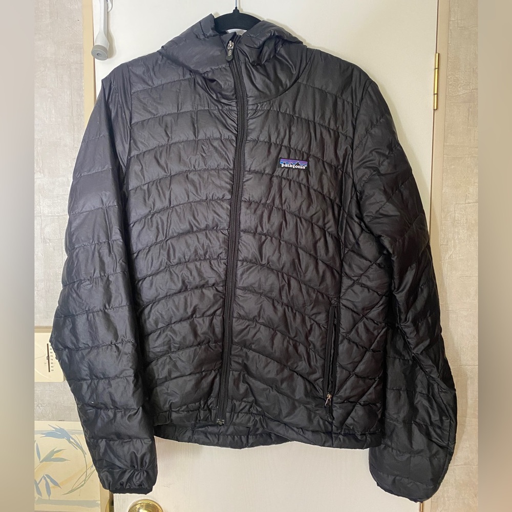 Patagonia Women's Nano Puff Hoody -Med Black